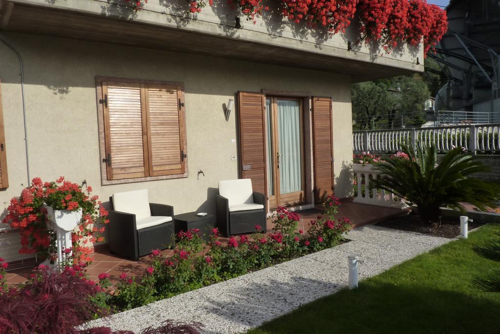 Villa Fiori Malcesine Bagian luar foto